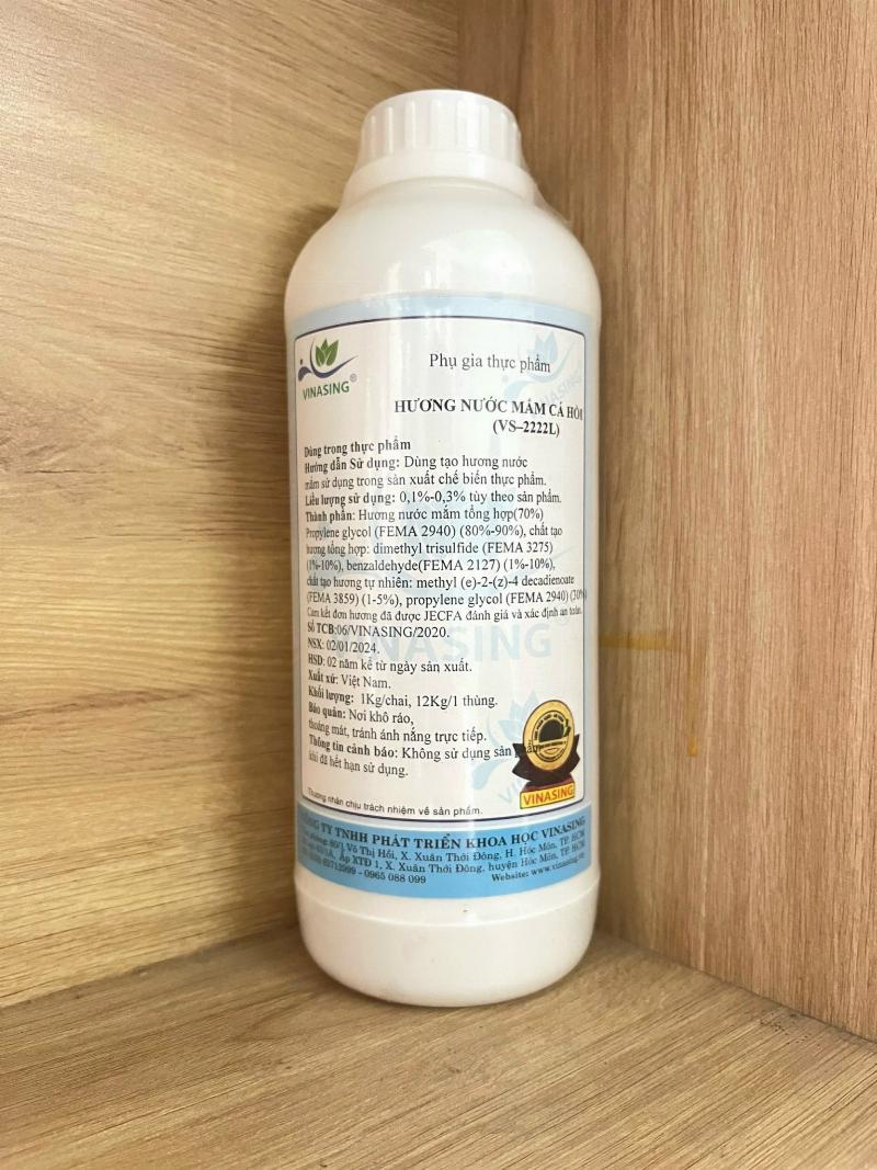 Khám phá các công dụng đa dạng của lá dứa và lá nếp trong ẩm thực truyền thống Việt Nam, từ tạo màu đến ướp hương.